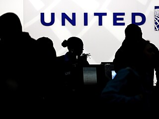 Leteck spolenost United Airlines sz na nadzvukov cestovn.