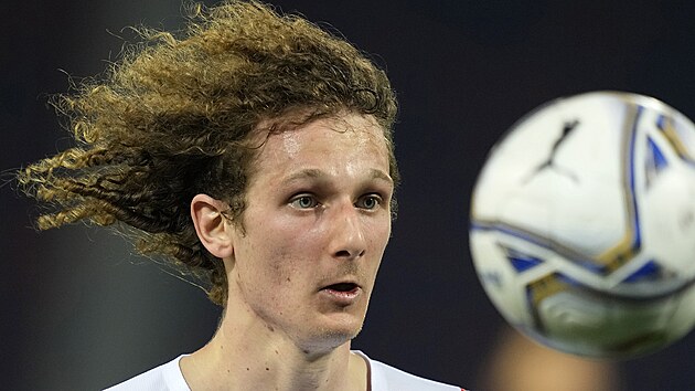 �eský fotbalista Alex Král  v Boloni b�hem p�ípravného zápasu s Itálií p�ed...