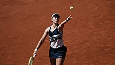 Tenistka Barbora Krejkov v zpase proti Ameriance Cori Gauffov, 9. ervna...