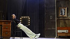 Inscenace Burian (2021). Re�ie: Tomá� Diani�ka.