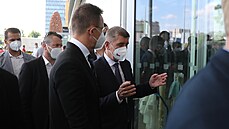 Premiér Andrej Babiš (ANO) v pátek odpoledne před Národním očkovacím centrem v...