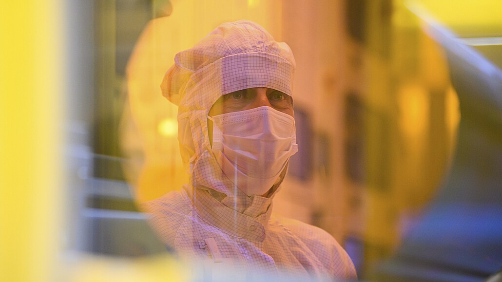 Německý koncern Bosch minulý týden otevřel v Drážďanech supermoderní továrnu na...