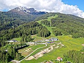 Rakouský Muttereralm je mení lyaské stedisko nad Innsbruckem, v lét se...