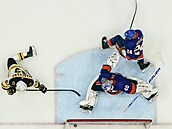 Islanders vs. Boston, 6: zápas: gól Brada Marchanda.