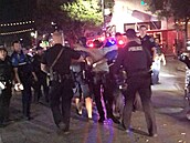 Policisté v sobotu zasahovali v texaském Austinu