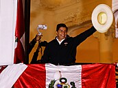 Lidé v Peru ekají na vyhláení výsledku prezidentských voleb v zemi.