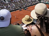 Diváci sledují finále enské dvouhry na French Open.