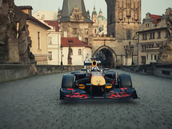 Formule na Karlov� most� v Praze.