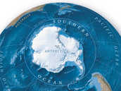 Antarktida s vyznaením Jiního oceánu.