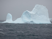 Jeden z ledovc v Jiním oceánu u Antarktidy.