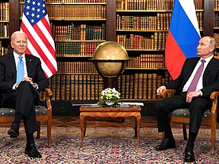 Joe Biden a Vladimir Putin se setkali v ervnu 2021 v enev.