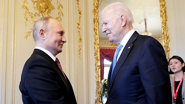 Setkání prezident dvou velmocí. Do enevy dorazil ruský prezident Vladimir...