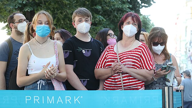 ivot se pomalu zaíná vracet do normálu