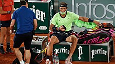 Semifinále French Open Djokovič - Nadal: ošetřovaný španělský hráč.
