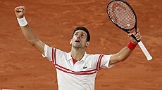 Semifinále French Open Djokovič - Nadal: srbský tenista slaví postup.