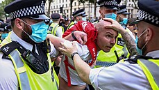 Ve sv�t� se �í�í dal�í mutace ji� zmutované varianty delta.