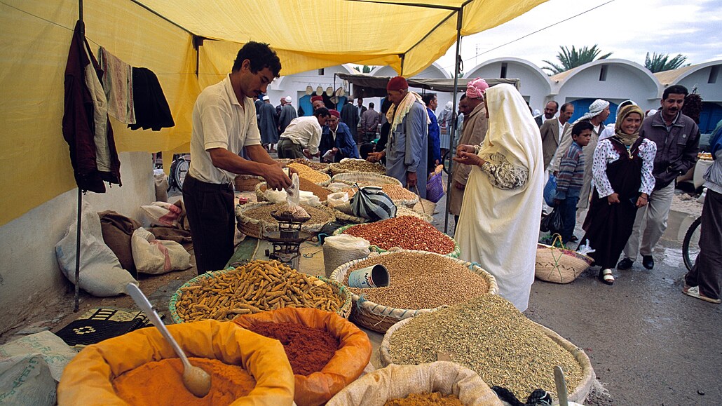 Exotická vn koení a mátového aje na ostrov Djerba. I to je Tunisko..