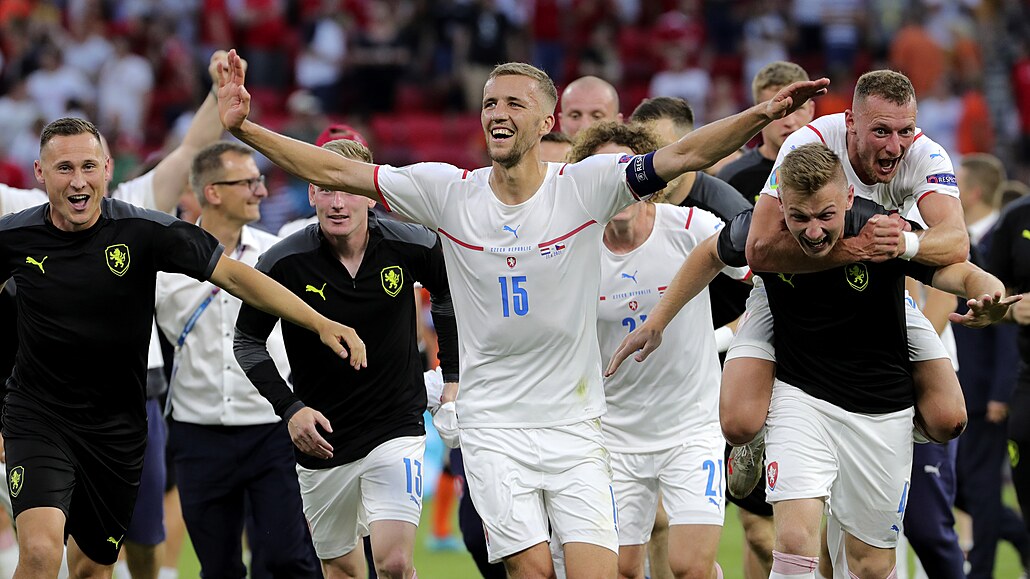 etí fotbalisté slaví vítzství nad Nizozemskem v osmifinále Eura