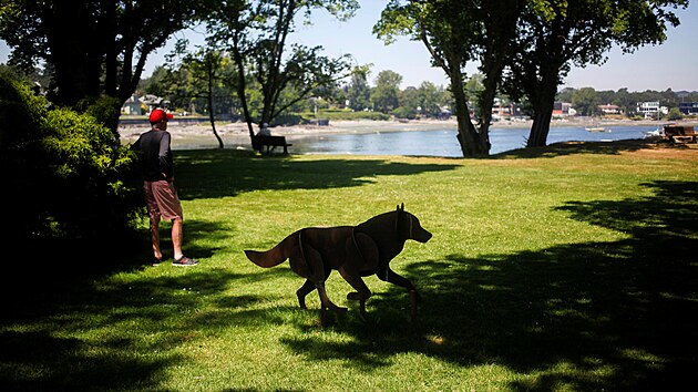 Kanadu zas�hla vlna veder.