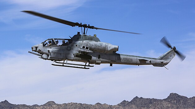 Vrtulník AH-1Z Viper