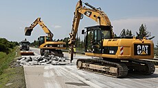 21. 6. 2021, Daskabt (okres Olomouc). Silnii opravuj pokozen sek...