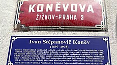 Doplňková tabule v Koněvově ulici.