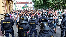 V Teplicích v ulici U H�i�t� se konala 26. �ervna 2021 pieta k uct�ní mu�e,...