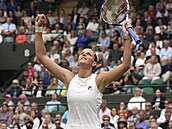 Karolína Plíková ve tvrtfinále Wimbledonu na kurtu íslo 1 pehrála výcarku...