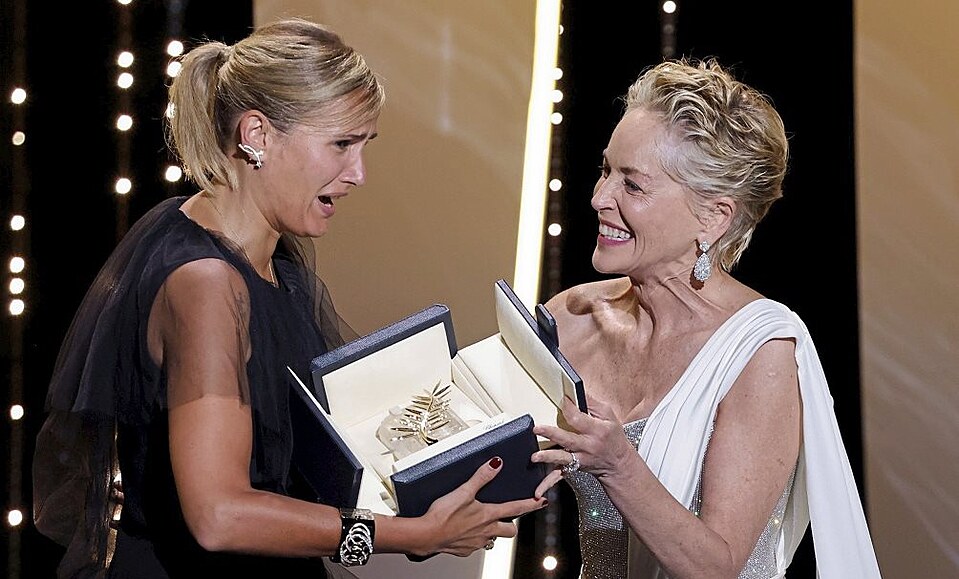 Hlavní cenu v Cannes tentokrát pedávala ena en. Francouzská reisérka Julie...