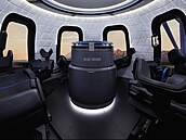 Interiér Blue Origin, ve které se Jeff Bezos vydá do vesmíru.