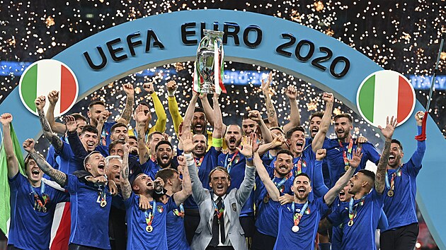 Finále Euro 2020, Itálie - Anglie: evropští šampioni slaví.