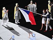 Slavnostní zahájení letní olympijských her v Tokiu. etí vlajkonoi, tenistka...