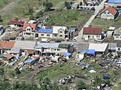 Msíc po tornádu - obec Luice na Beclavsku na leteckém snímku.