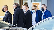 Prezident Miloš Zeman dostal v pátek v Ústřední vojenské nemocnici v Praze... | na serveru Lidovky.cz | aktuální zprávy