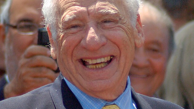 Herec, reisér, scenárista a producent Mel Brooks.