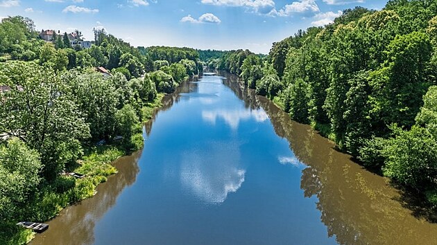 Rzné kilometráe udávají délku eky Lunice kolem 150 km, doba splutí celého...