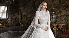Není to moc? Neteř zesnulé princezny Diany vystřídala na své svatbě pět rób značky Dolce & Gabbana