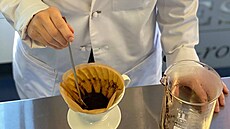 Začínající americká firma Atomo Coffee pracuje na chemickém postupu výroby...
