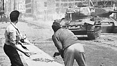 Povstání nespokojených d�lník� ve východon�mecké �ásti Berlína v roce 1953...