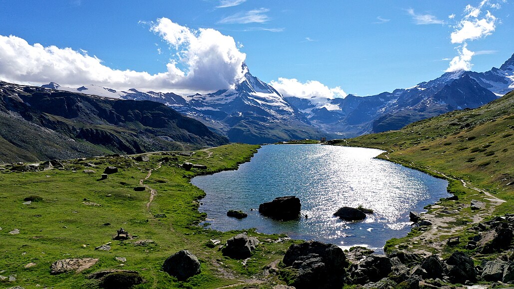 výcarskému stedisku Zermatt se neme upít jedna vc  ohromí v zim i v...