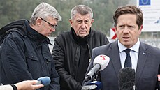 Premiér Andrej Babiš a ministr průmyslu, obchodu a dopravy Karel Havlíček na...