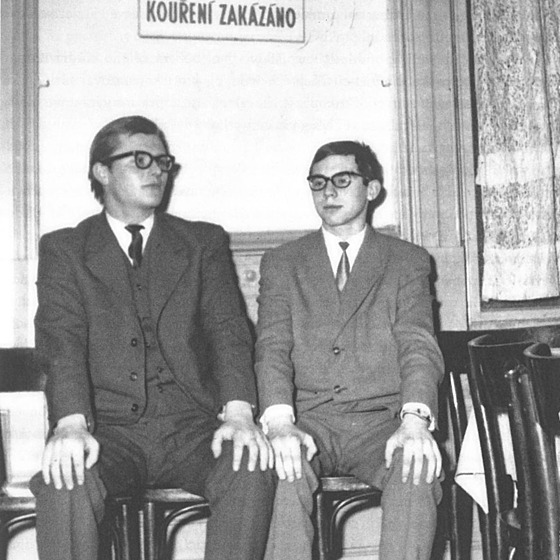 Otcové zakladatelé. Mladí adepti re�ie Peter Scherhaufer a Zden�k Pospí�il na...