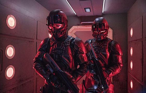 Kritici na seriálu oceují vizuální zpracování. Seriál Expanze. Televize Syfy.