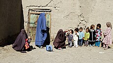Očkování proti dětské obraně v Kandaháru. Nemoc, která v Afghánistánu dosud... | na serveru Lidovky.cz | aktuální zprávy