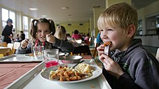Dobrou chuť! Řízek patří ve školních jídelnách vedle svíčkové, rajské a... | na serveru Lidovky.cz | aktuální zprávy