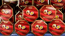 Slavné čokoládové bonbóny Mozartovy koule