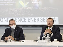 Konference na tma energetika, kterou podalo vydavatelstv Mafra.