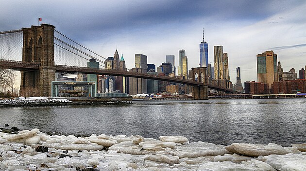 New York je nakaliv fotogenick, to mi potvrd kad, kdo se tam nkdy v ulicch toulal.Jsem velmi rda, e prv New York City mohu na pr let nazvat svm domovem a sledovat jeho kadodenn ivot trochu detailnji.