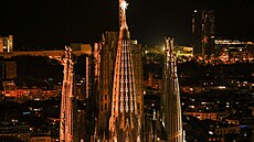 V Barceloně rozsvítili zatím nejvyšší věž baziliky Sagrada Família. | na serveru Lidovky.cz | aktuální zprávy