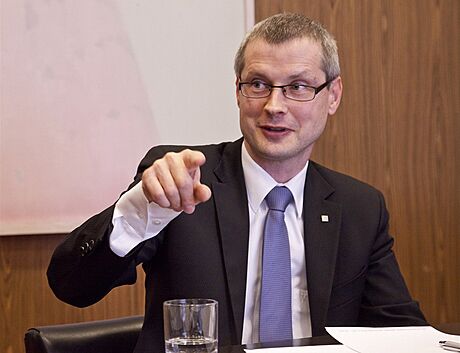 Vladimír Tomšík působil v bankovní radě ČNB v letech 2006 až 2018, dnes je...